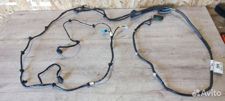 Проводка двери багажника Ford Kuga 1