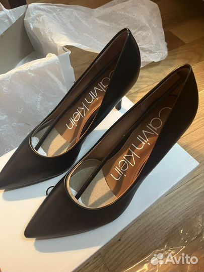 Calvin klein Gayle Pump