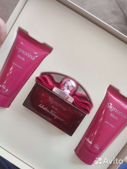 Новый Ferragamo набор signorina оригинал