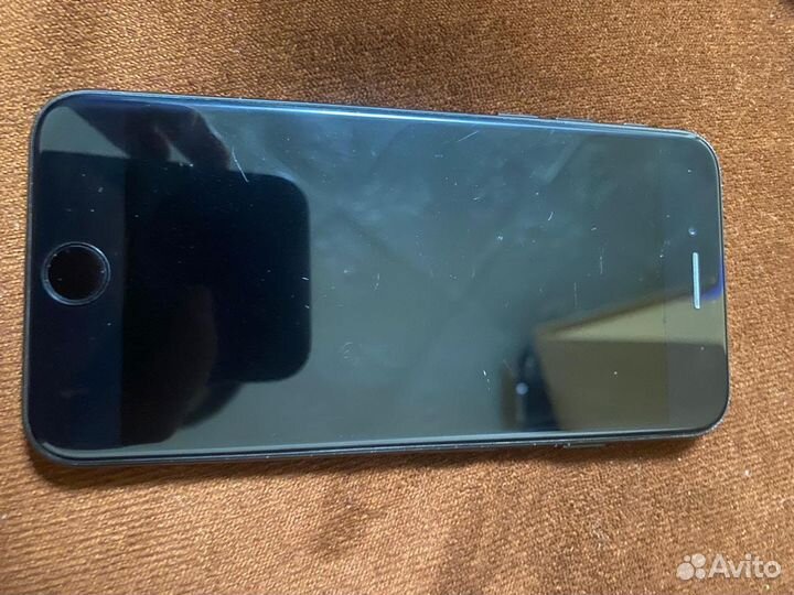 Телефон iPhone 7 32gb