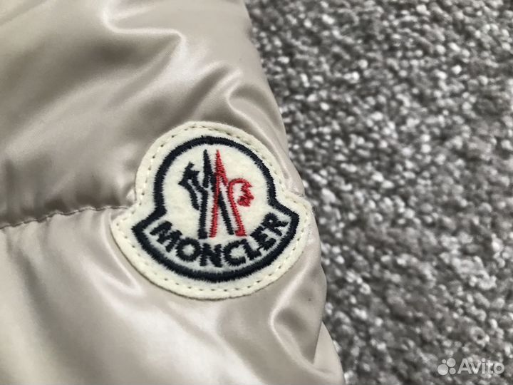 Пуховик женский Moncler новый