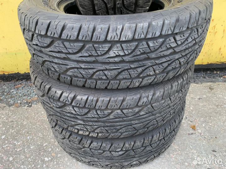 Dunlop Grandtrek AT3 235/70 R16 106S