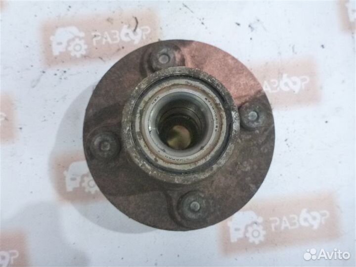 Ступица задняя левая Nissan Almera N15 GA14 1997