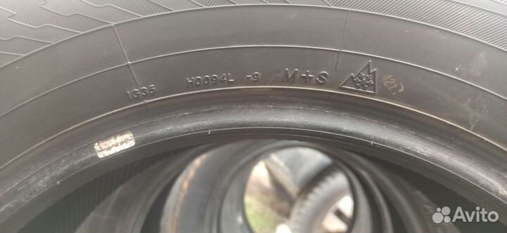 Yokohama Ice Guard IG35 215/65 R16 102