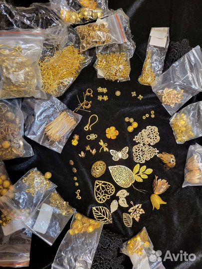 Все для рукоделия бусины фурнитура стразы и т д