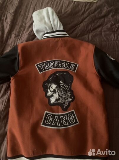 Сноубрдическая Курта burton analog