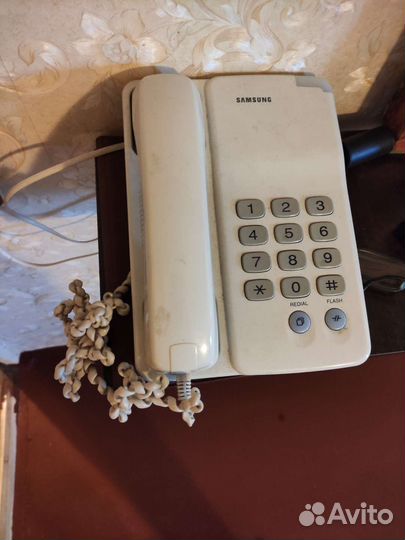 Телефоны стационарные 2 шт Цена за все