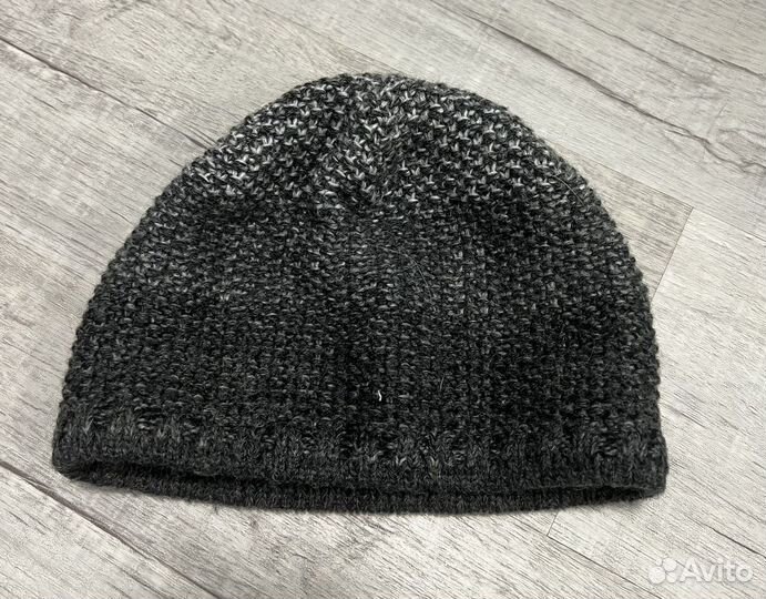 Шапки б/у (мужские и женские), повязка на голову