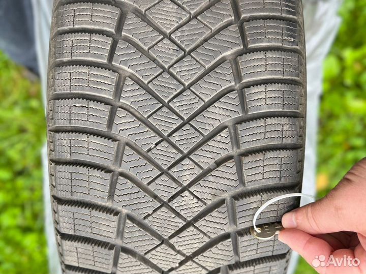 Pirelli Ice Zero 225/45 R17 94H