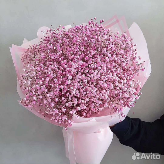 Букет из гипсофилы в коробке