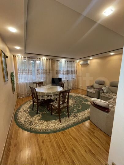 3-к. квартира, 71 м², 3/5 эт.