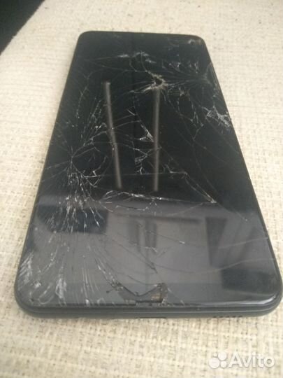 Samsung Galaxy A30, 3/32 ГБ