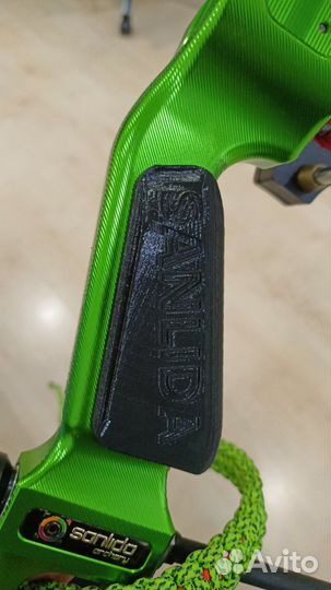 Накладка на рукоять лука Sanlida X10