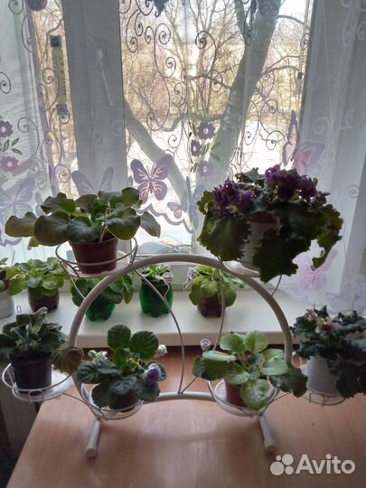 Подставка для цветов на подоконник