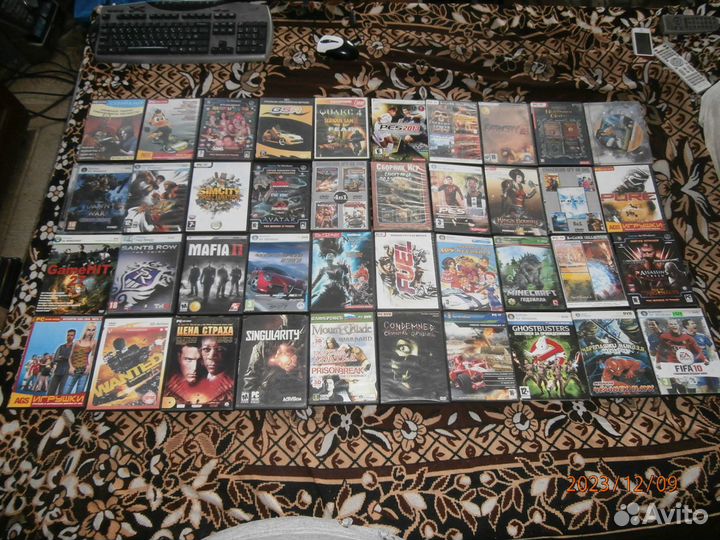 375 дисков С играми для компьютера CD DVD