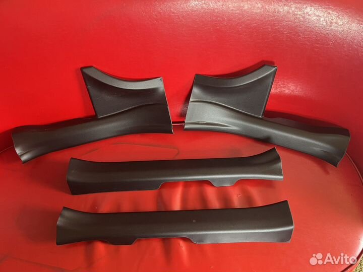 Накладки на порог Toyota RAV-4