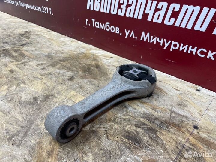 Опора двигателя задняя Volkswagen Polo