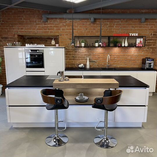 Кухонный гарнитур Nobilia выставочный образец