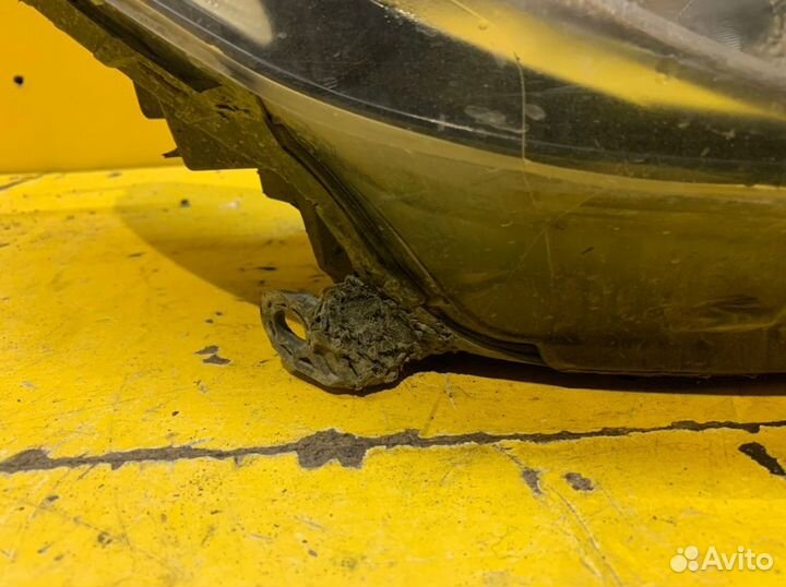 Фара правая Hyundai Solaris 2010-2017