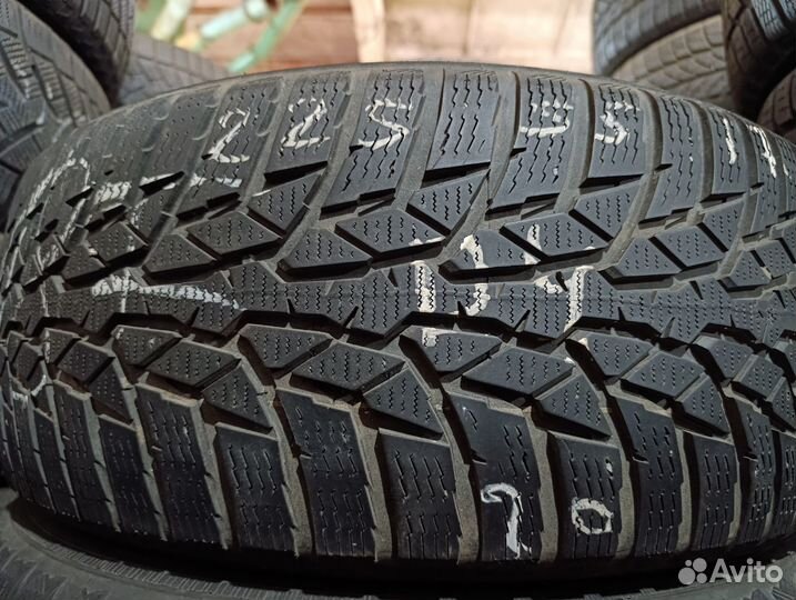 Nokian Tyres WR D4 225/55 R17 T