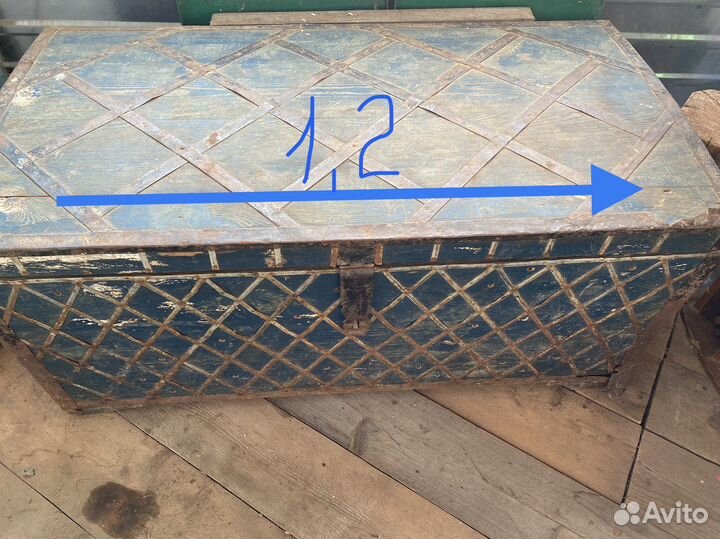 Сундук деревянный старинный