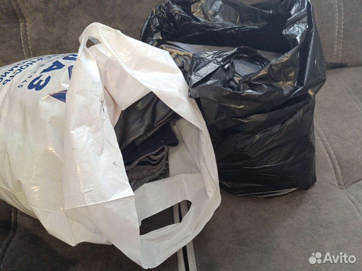Отдам женские вещи пакетом