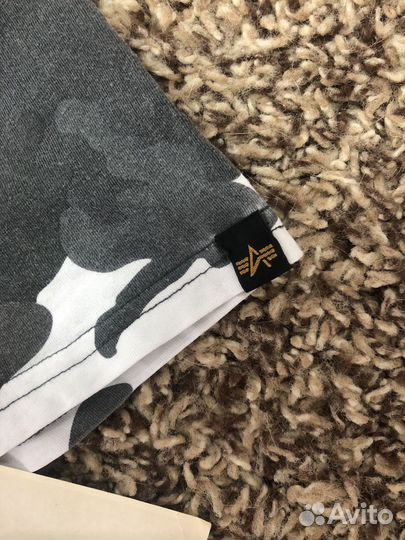 Футболка Alpha Industries