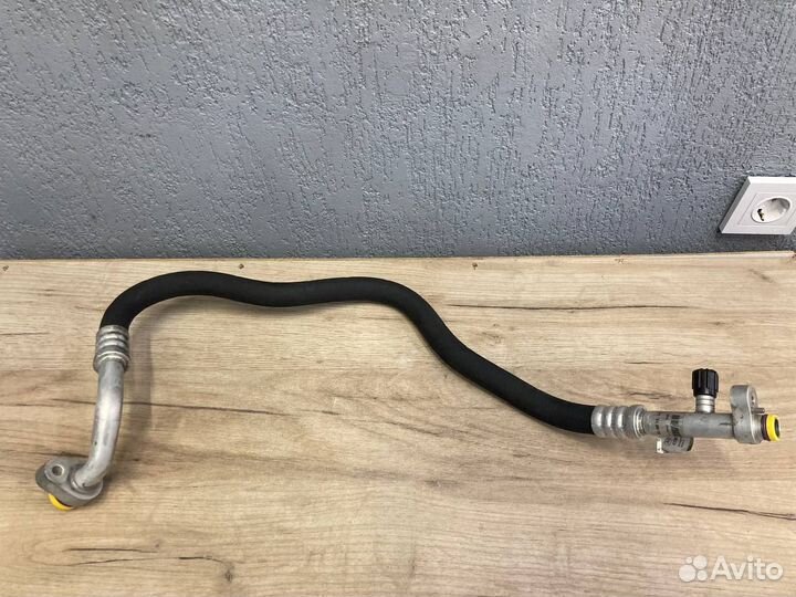 Трубка кондиционера Mercedes W221 S500 M278