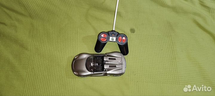 Машинка на радиоуправлении