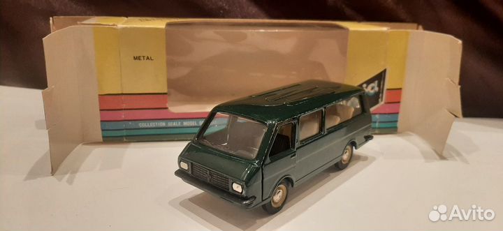 Модель раф 2203 А18 пр-во СССР Тантал