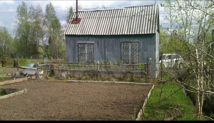 Дача 20 м² на участке 6 сот.