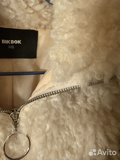 Куртка (шуба эко мех) новая Bik Bok (40-42р)