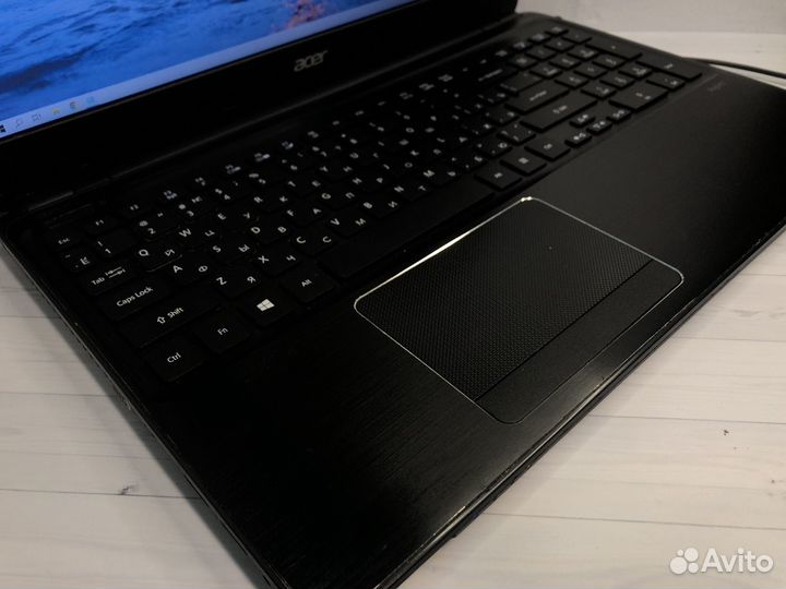 Мощный ноутбук Acer i5/FullHD экран