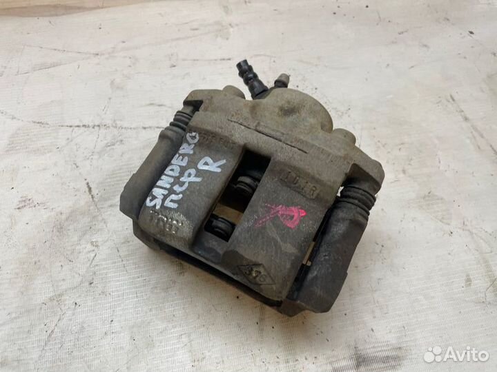 Суппорт тормозной передний правый Renault Sandero