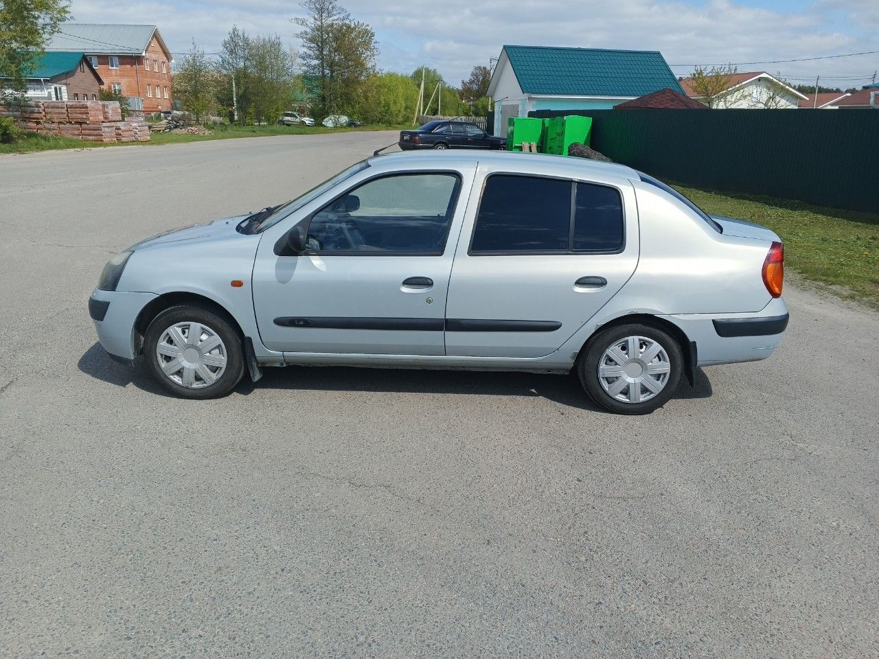Renault Symbol: фото владельца