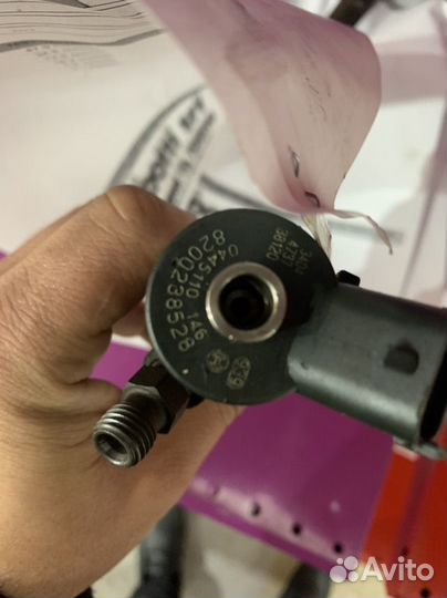 Форсунка 0445110146 Opel Vivaro