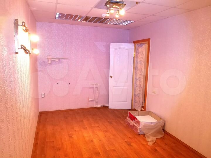 Здание, 270 м²