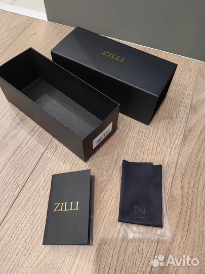 Коробка от очков Zilli