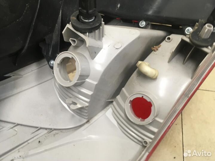 Фонарь задний наружный правый Focus III 2011