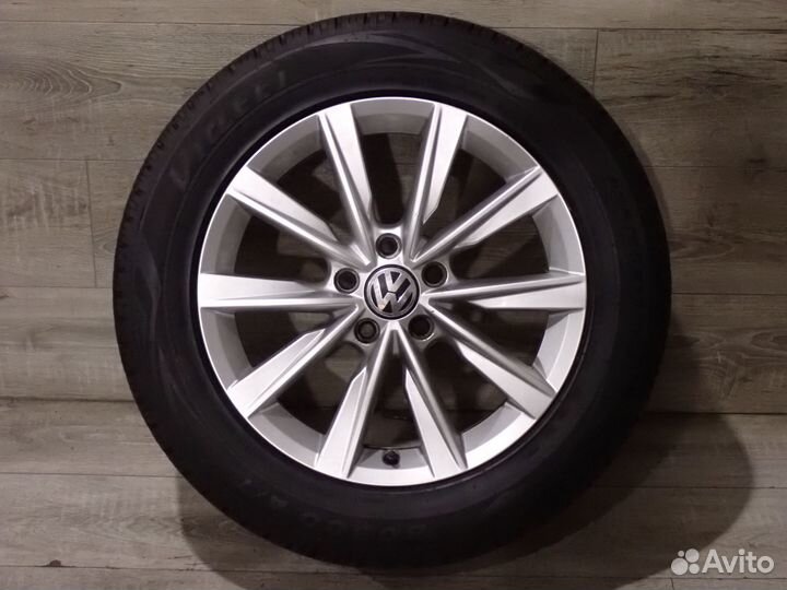 Комплект колес R17 VW Tiguan оригинал лето