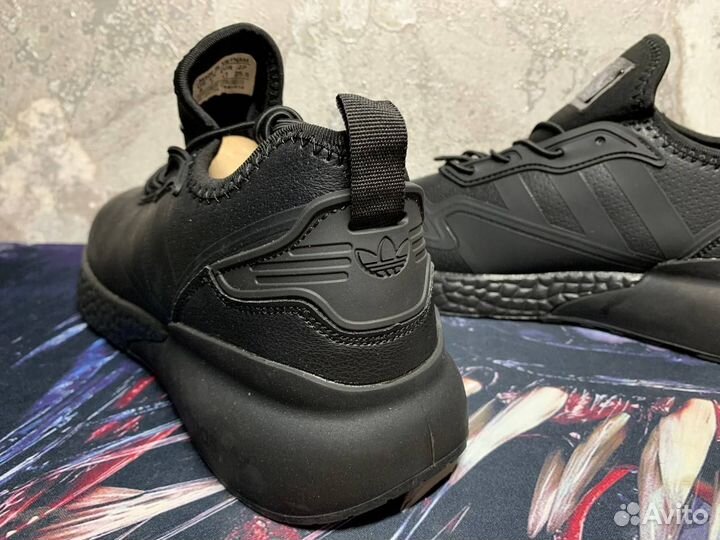 Кроссовки адидас