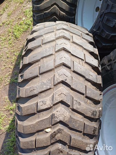 Maxxis Mudzilla 33x13.5-16LT M+S