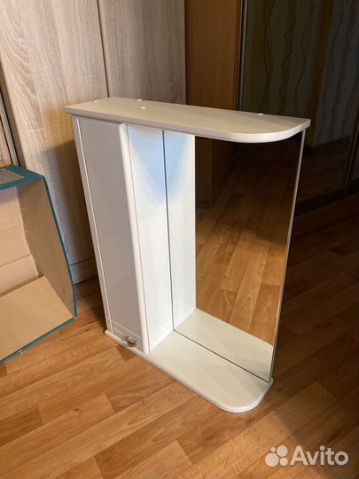 Зеркальный шкаф в ванную бу