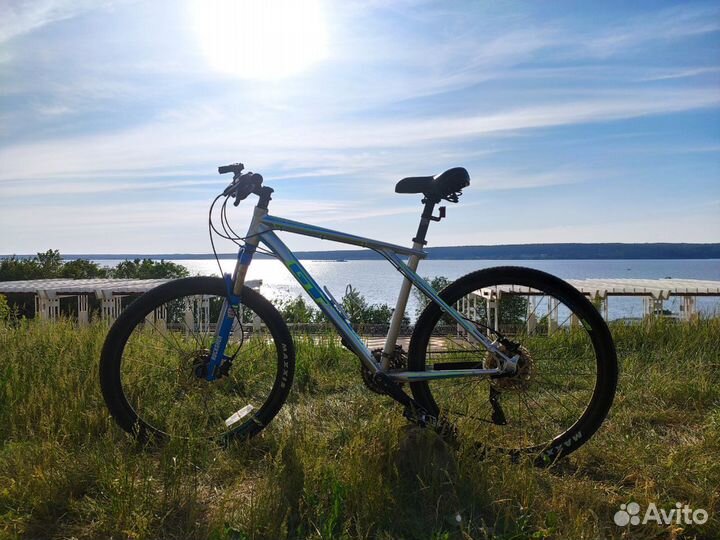 Велосипед GT Avalanche 1.0 L (Deore)