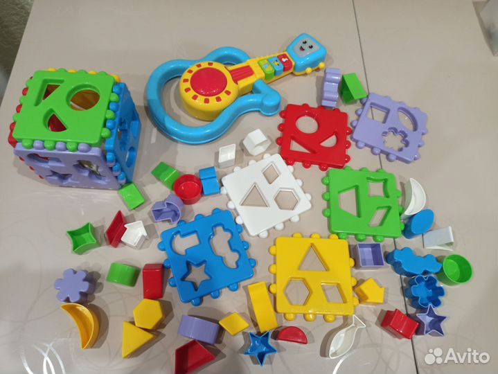 Развивающие игрушки гитара кубики