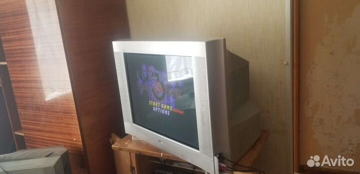 Телевизор Sony trinitron 100 герц 29диагональ
