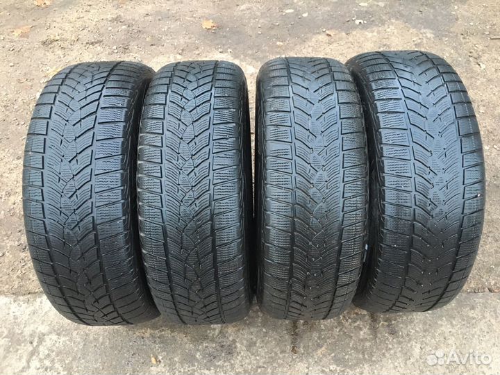 Goodyear UltraGrip 235/60 R18