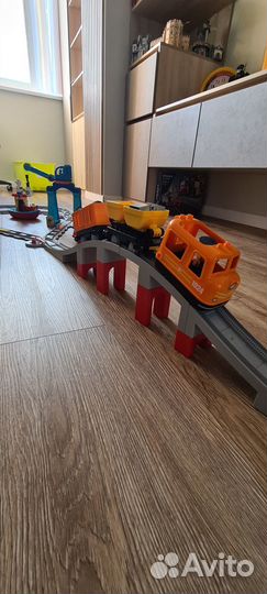 Лего Дупло,грузовой поезд и аэропорт