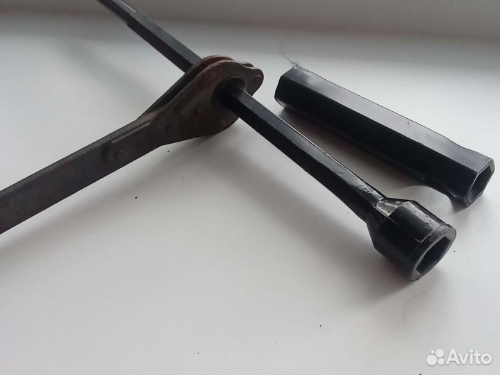 Балонный ключ 21