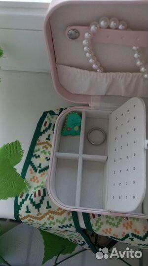 Шкатулка для украшений